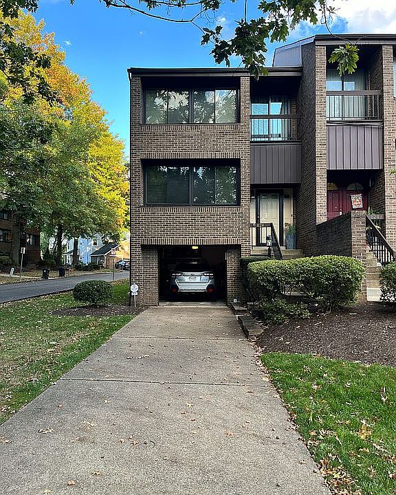 Corner Unit