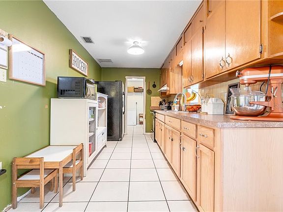 3rd image of 1135 NE 46th Ct
