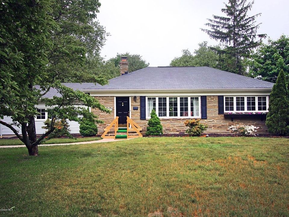 1st image of 144 Hamiltonian Dr