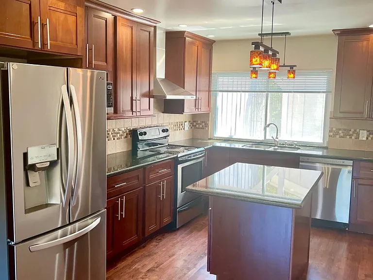 37 Creekridge Ct — Photo 11