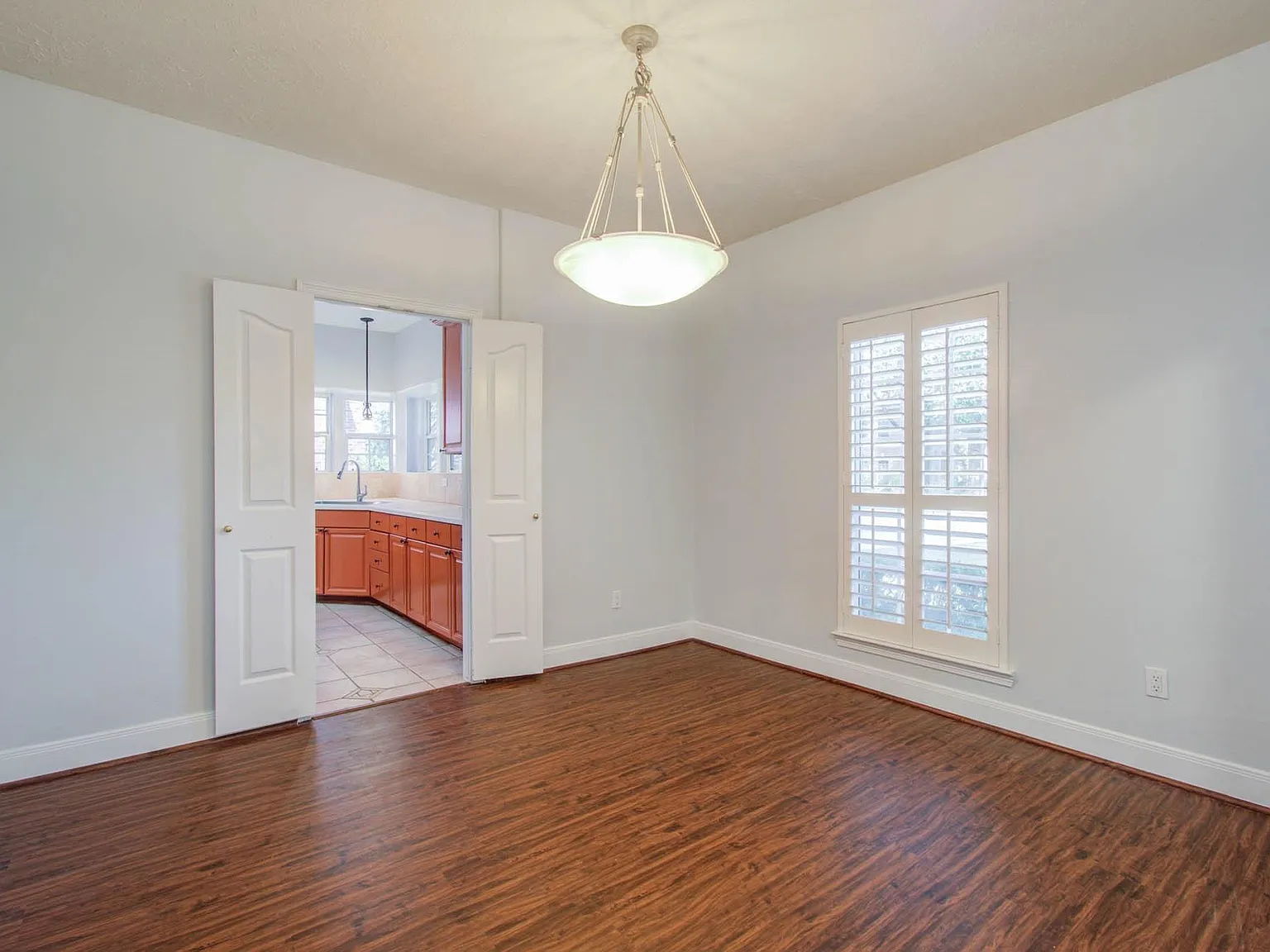 4 bed, 3.5 bath, 2506 sqft, $2,400 — Photo 4