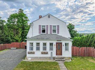 827 Main St, Acushnet, MA 02743