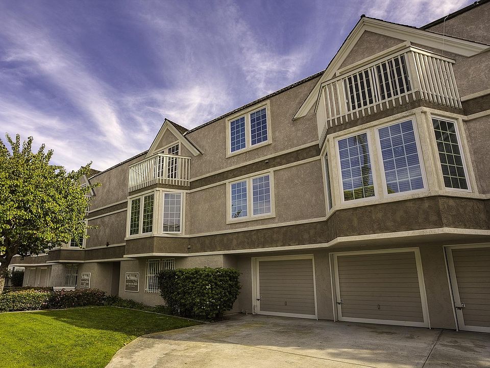 1st image of 1625 Chalcedony St #208