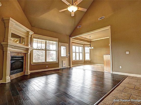 5th image of 5403 S Shearwood Dr