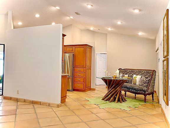 5th image of 703 Sea Oats Dr #D-1