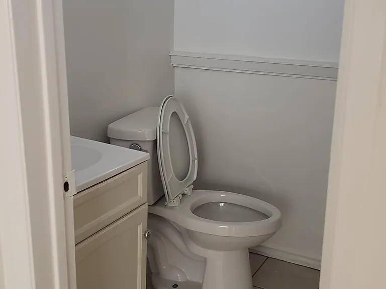 10700 Francis Pl #3 — Photo 6