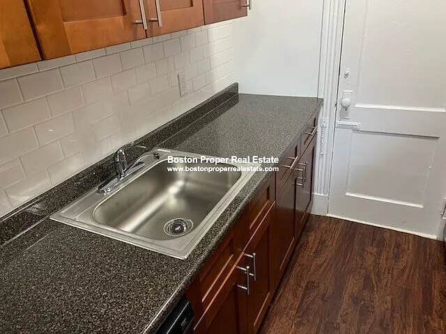 235 Park Dr #35 — Photo 4