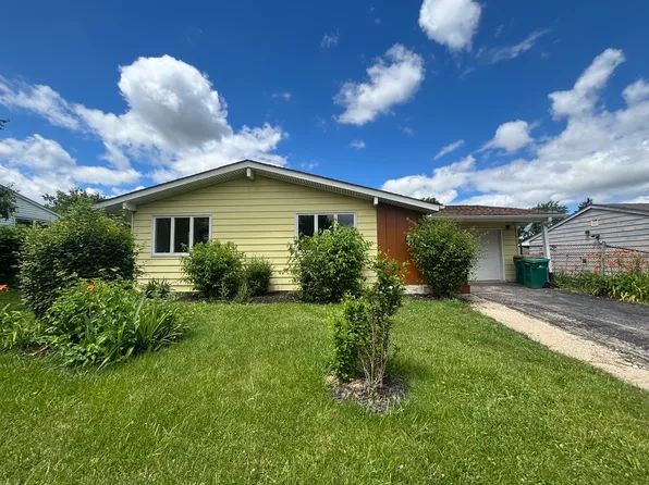 307 Laurie Dr, Lockport, IL 60441