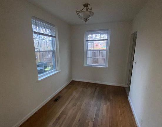 3rd image of 4611 31st Rd S