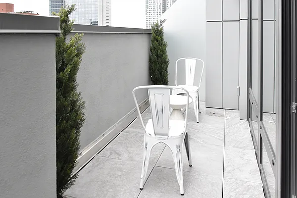 Rented by Modern Spaces | media 23