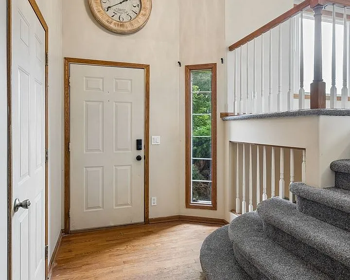 2402 King Dr — Photo 3