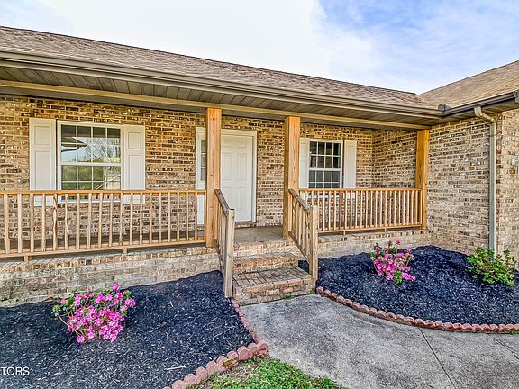 4th image of 2136 Raulston View Dr