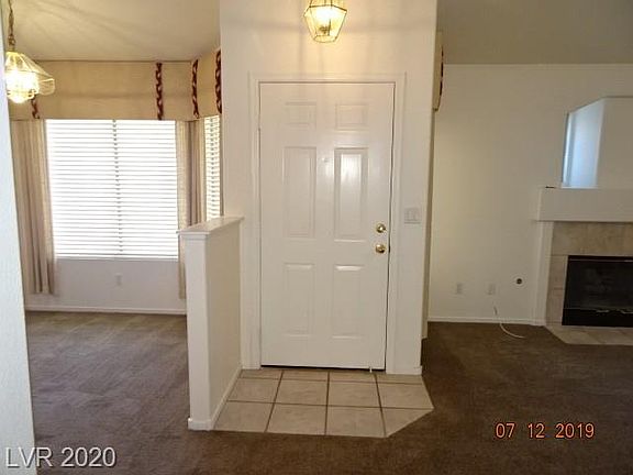 3rd image of 940 Hollandsworth Ave