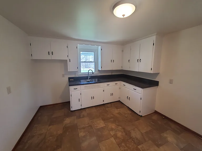 149 Fernald Ave — Photo 10
