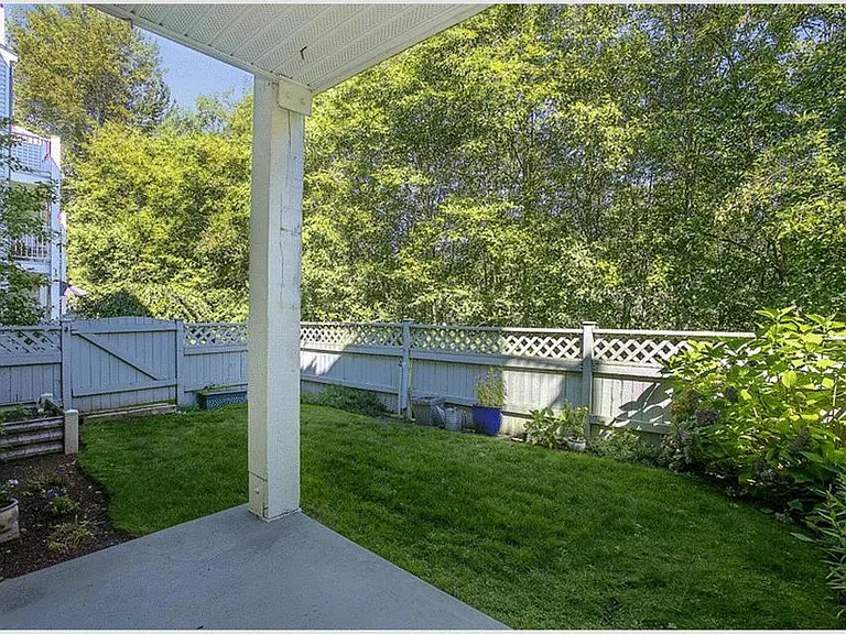 12740 NE 10th Pl — Photo 12
