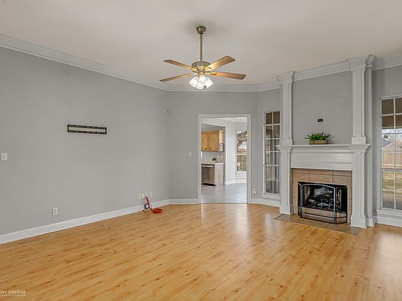 4th image of 5813 Gold Crest Dr