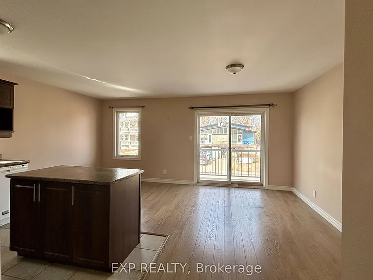 2149 Laurier St #201 — Photo 6