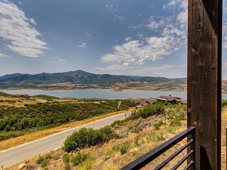 11091 N Shoreline Dr — Photo 29