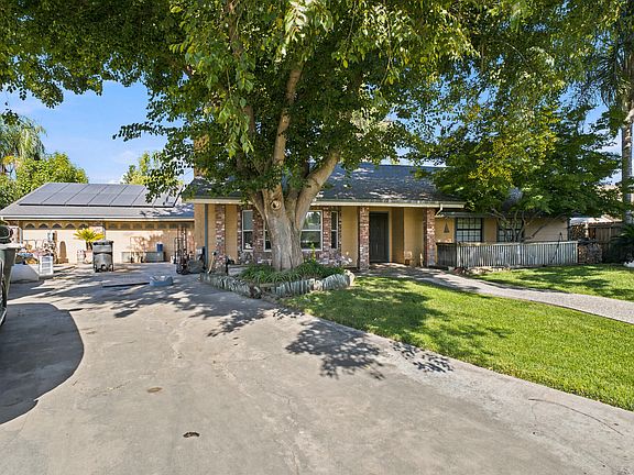 2nd image of 3132 S Vintage Street