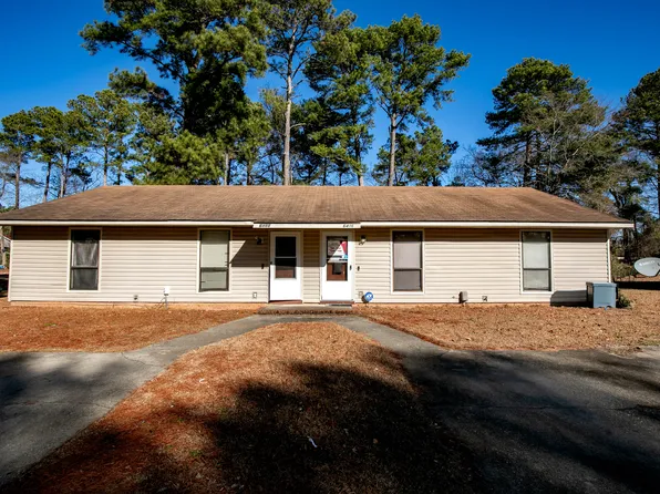 6448 Rockford Dr, Fayetteville, NC 28304