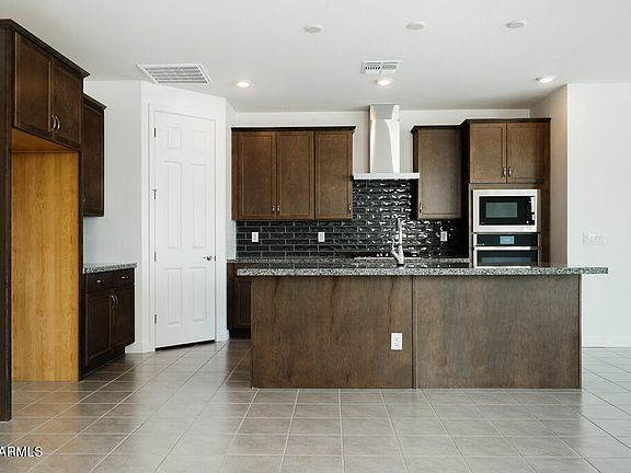 2nd image of 1487 E ELEANA Lane