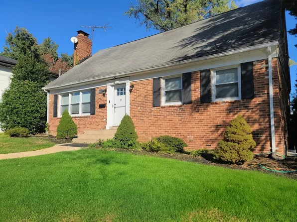 9605 Singleton Dr, Bethesda, MD 20817