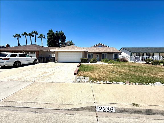2nd image of 12286 Maxon Ln