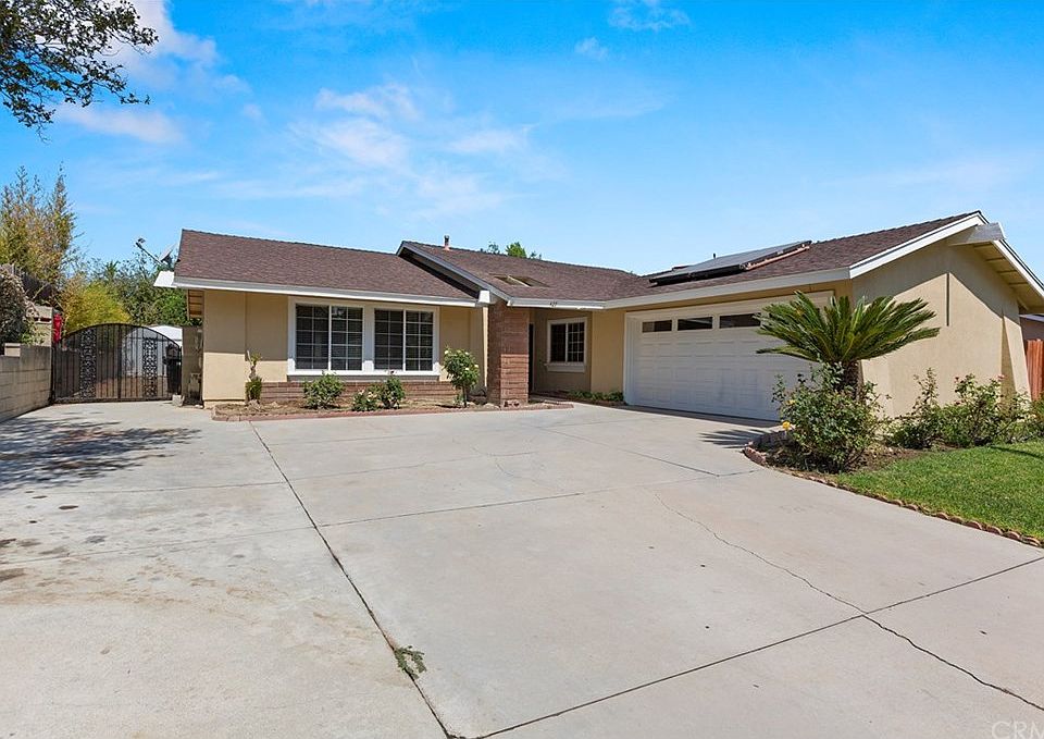 1st image of 427 Gunsmoke Dr