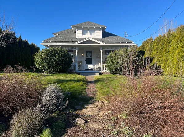 1026 Union St, Hood River, OR 97031