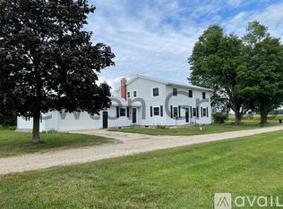 8857 Freeport Ave, Freeport, MI 49325