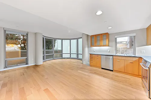 355 1st St Photo 1