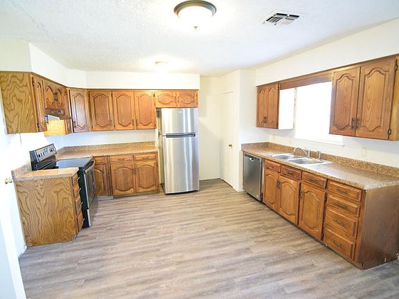 5th image of 1210 Paseo Del Oro