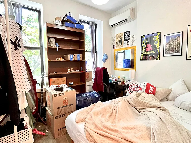 657 Seneca Ave #2 — Photo 7