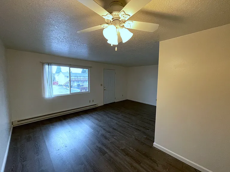 Forest Grove Apartments — Photo 12