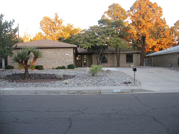 2nd image of 1324 Paisano St NE