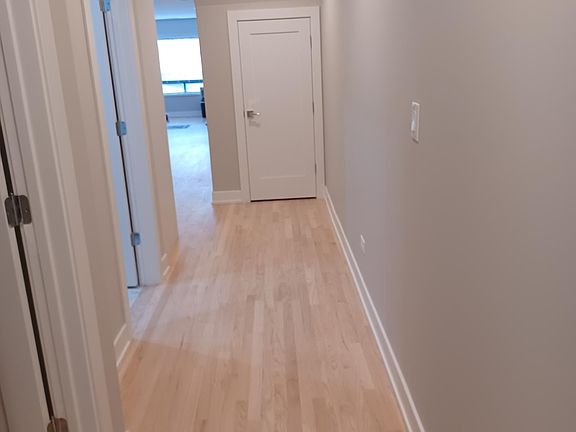 5th image of 674 W Diversey Pkwy Suite 1