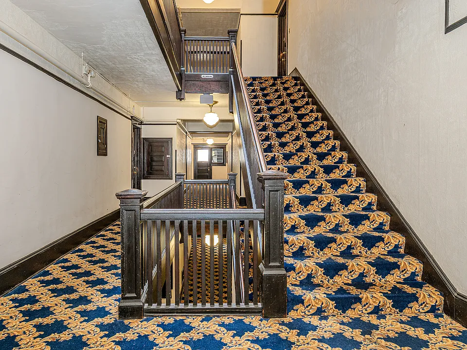 1521 15th Ave-01