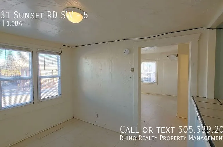 1031 Sunset Rd SW #5 — Photo 3