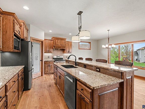 5th image of 7104 E Sierra Trl
