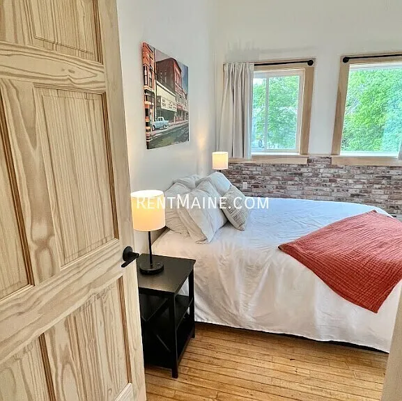 113 N Lancey St #202 — Photo 17
