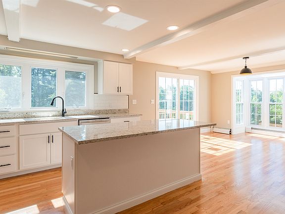 2nd image of 17 King Richard Drive