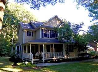 19 Sunset Dr, Richmond, RI 02892