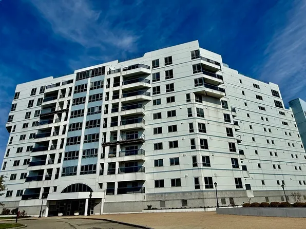 2001 Marina Dr APT 515, Quincy, MA 02171