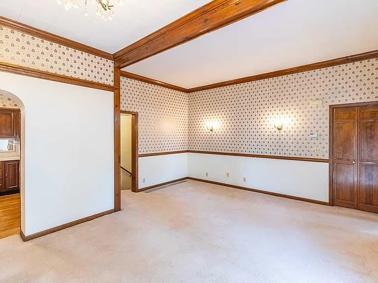 301 Spruce St #1 — Photo 4