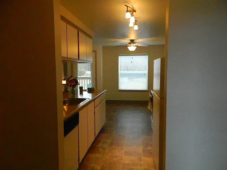 Springwater Trail Apartments — Photo 52