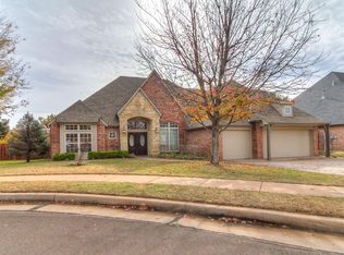 516 Conquistador Ct, Edmond, OK 73025