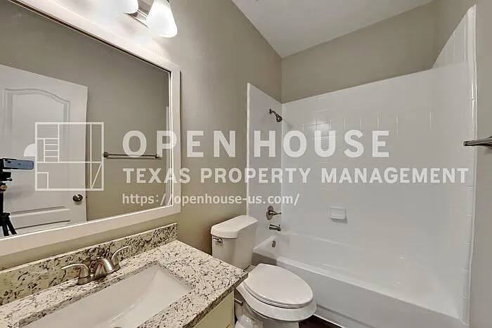 18414 Polo Meadow Dr — Photo 18
