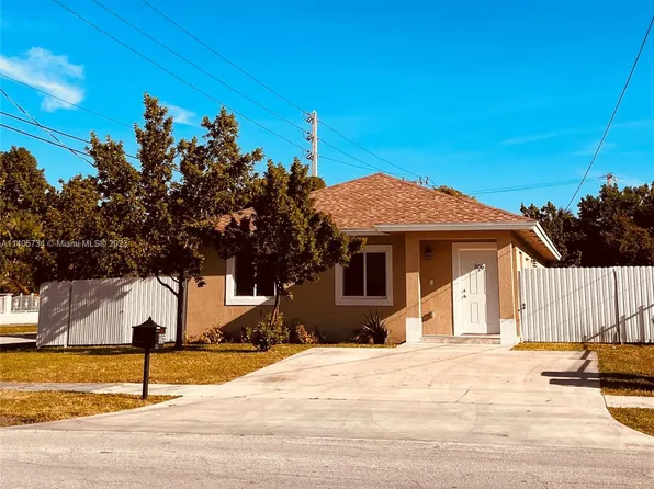 806 NW 114th St, Miami, FL 33168