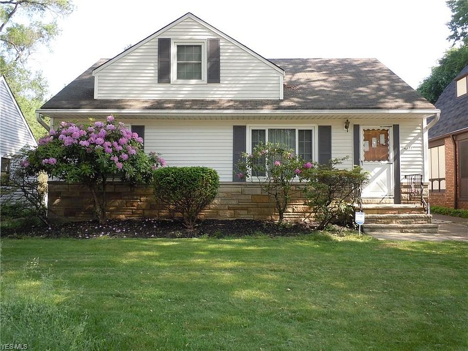 1st image of 4221 Plymouth Dr