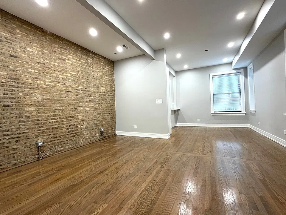 935 W Sheridan Rd #1
